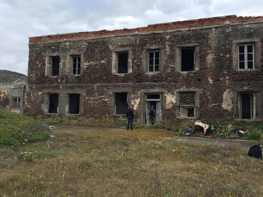 Castelsardo, Sequestrato L’ex Orfanotrofio Sacro Cuore Di Lu Bagnu La ...